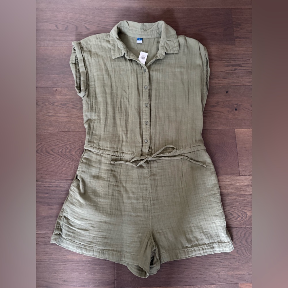 Old Navy Crinkle Gauze Olive Button-Up Romper